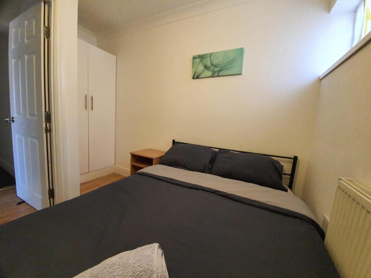 Goodmayes Eastwood Rooms מראה חיצוני תמונה